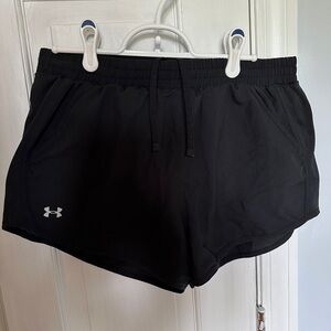 Black Under Armour adjustable sports running shorts